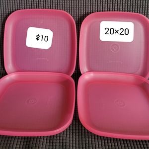 Tupperware plates